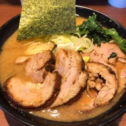 チャーシュー醤油ラーメン