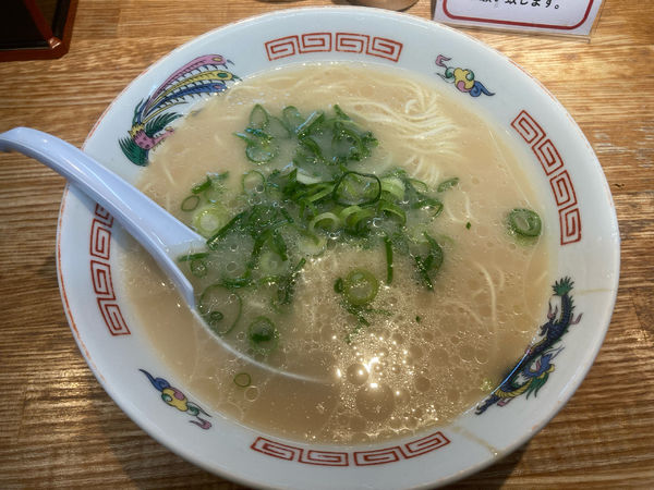 「素ラーメン¥420」@まるうまラーメン ぷらっと博多No.1の写真