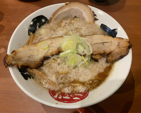 「特製ラーメン+半ライス+かぶりチャーシュー ￥870+￥140+」@環七ラーメン てらっちょの写真