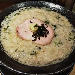 【限定】鳴門わかめの背脂煮干し拉麺