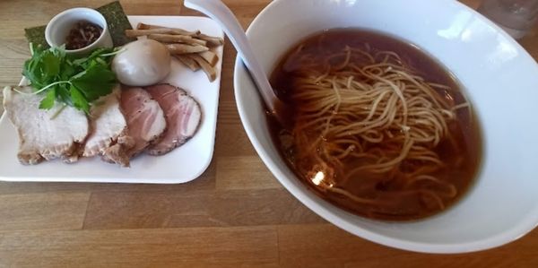 「正油ラーメン」@湖麺屋 Reel Cafeの写真