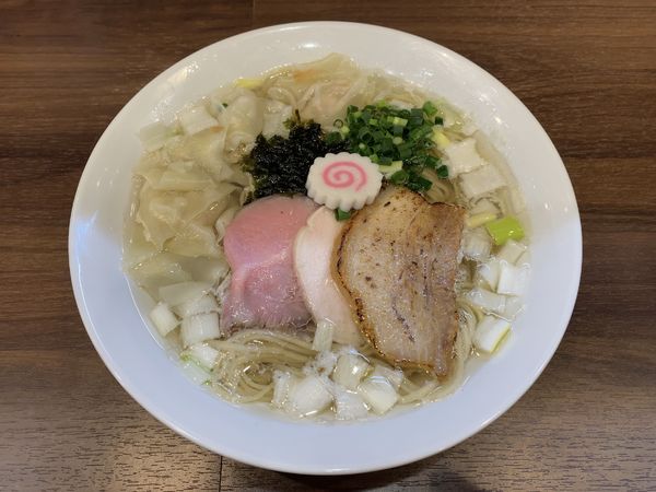 「塩らーめん（貝）＋合盛りワンタン」@麺や 谷口の写真