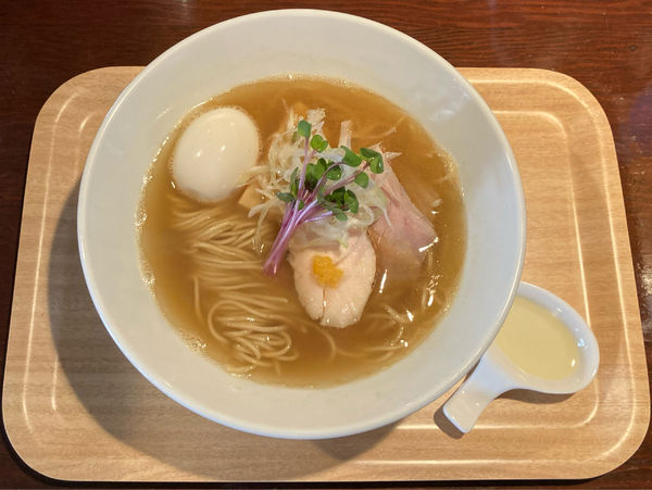 「【限定】潮ラーメン(柚子油)＋味付玉子」@ラーメン ニュー松戸の写真