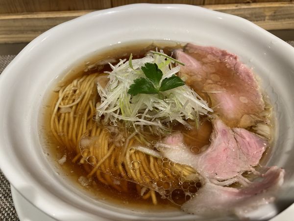 「醤油そば 750円」@成城青果の写真