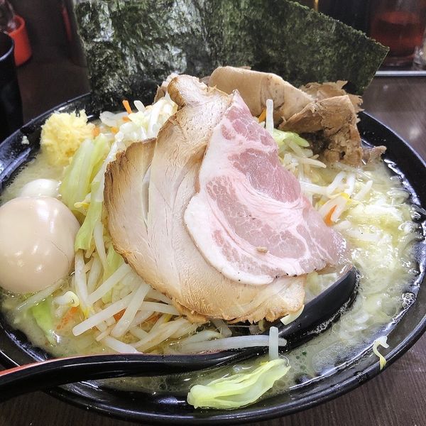 「塩野菜豚骨ラーメン」@横浜家系ラーメン 源絆家の写真