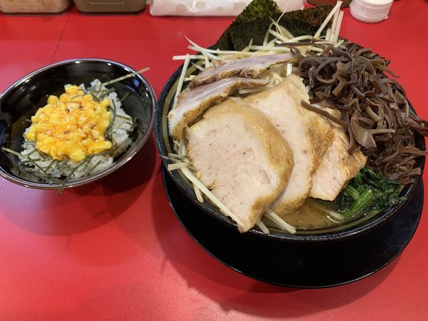 「白ネギラーメン」@家系ラーメン 王道 神道家の写真