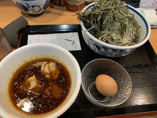 「鶏つけそば(880円)+生卵(50円)」@蕎麦ラー岸上の写真
