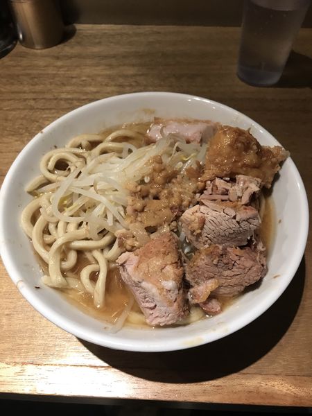 「ラーメン少なめ　豚マシ」@MEN YARD FIGHTの写真