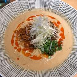 濃厚海老担々麺