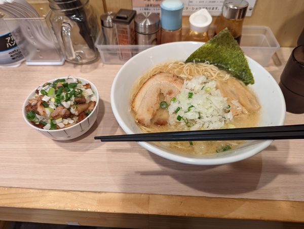 「醤太郎ラーメン・豚丼」@Fusionラーメン醤太郎の写真