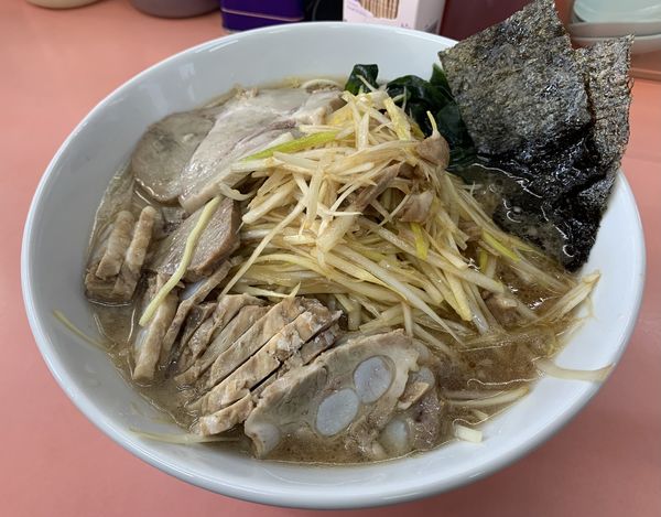 「ネギラーメン＋軟骨チャーシュー」@ラーメンショップ 橋戸店の写真