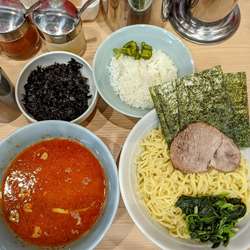 激辛つけ麵中盛り　大辛