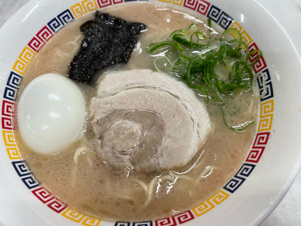 「ラーメン(450円)茹で玉子(50円)」@丸星中華そばセンターの写真