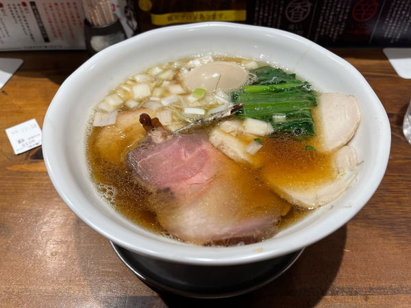 「醤油瀬戸内煮干しラーメン全部のせ」@瀬戸内いりこラーメン 古田島の写真