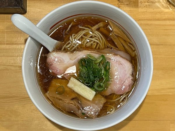 「らーめん正油」@川の先の上の写真