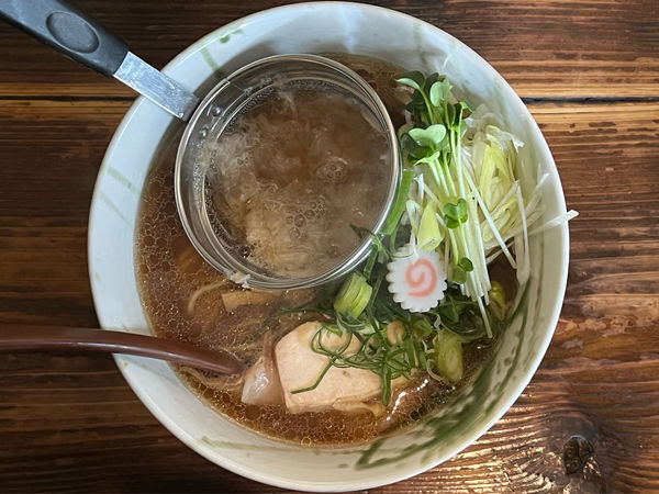 「追い鶏節らーめん正油」@G麺7の写真