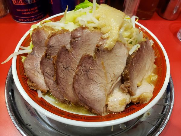 「小　豚入り　ニンニク少しヤサイアブラ」@ラーメンタロー 蒲田の陣の写真