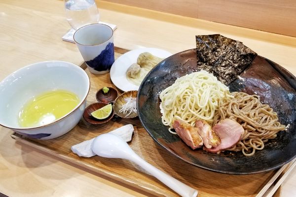 「つけ麺しお お出汁割煮干し わんたん」@飯田商店 湯河原本店の写真