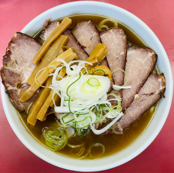 「チャーシューメン＋チャーシュー多め」@一品香 今宮店の写真