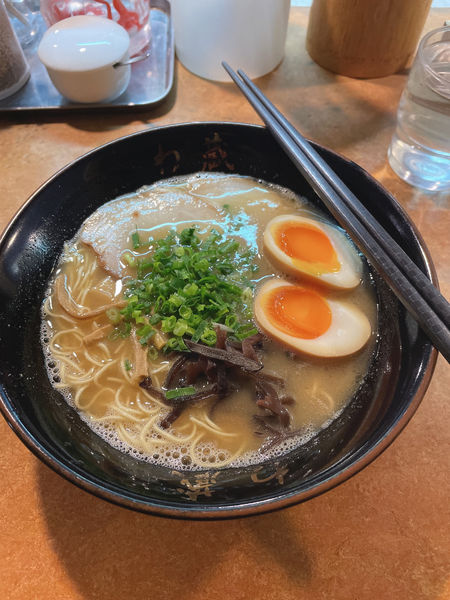 「味玉ラーメン」@博多とんこつラーメン わ蔵 中目黒店の写真