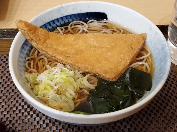 「きつねそば」@しぶそば 綱島店の写真