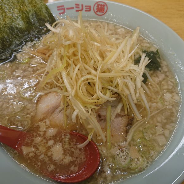 「ネギラーメン(醤油)950円ニャンコ飯250円水餃子220円」@ラーショ マルミャー 大泉学園店の写真