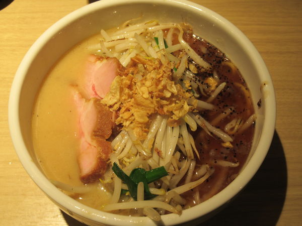 「黒味噌ラーメン（800円）」@花木流味噌 三鷹店の写真