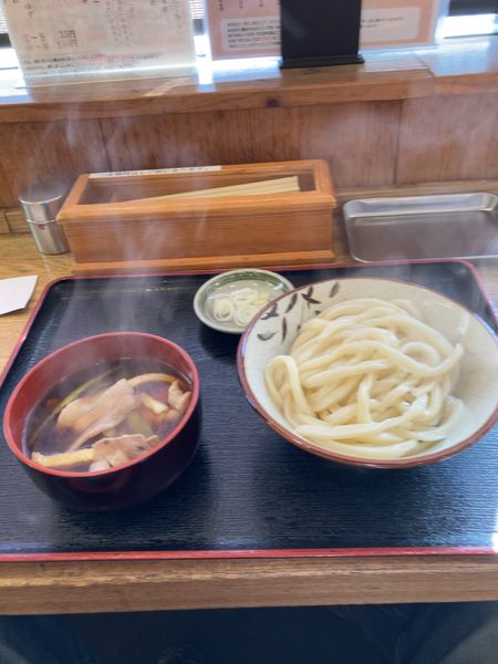 「肉汁うどん　赤　並盛」@武蔵野うどん めんこやの写真