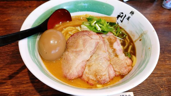 「にぼみそ・特トッピング　￥１１５０」@自家製麺 麺屋 利八の写真