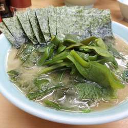 わかめラーメンのり増し