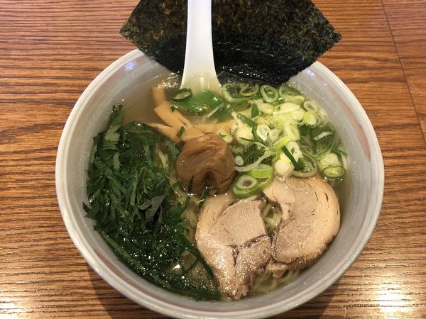 「梅じそらーめん　￥８０３」@ヌードルレストラン ライオンの写真