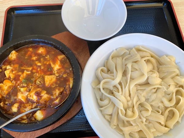 「石鍋麻婆豆腐刀削麺」@餃子酒坊 平井店の写真