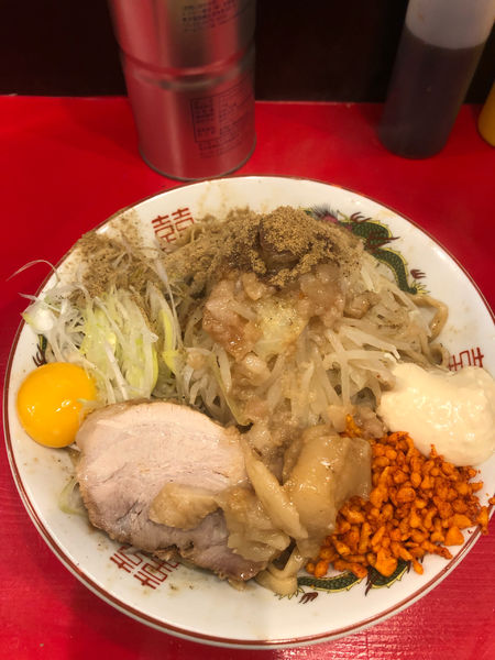 「まぜそば小(900円)」@ラーメン鷹の目 北千住店の写真