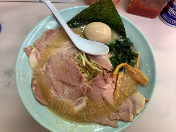 「ねぎチャーシュー970円、味玉100円」@◯つばき食堂の写真