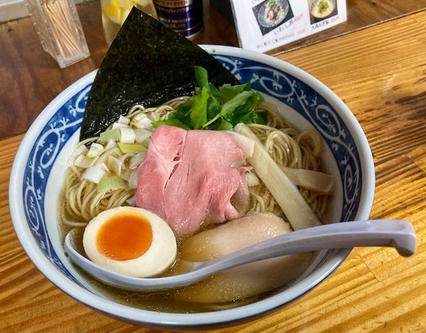 「煮干しそば 白醤油」@中華そば よしかわの写真