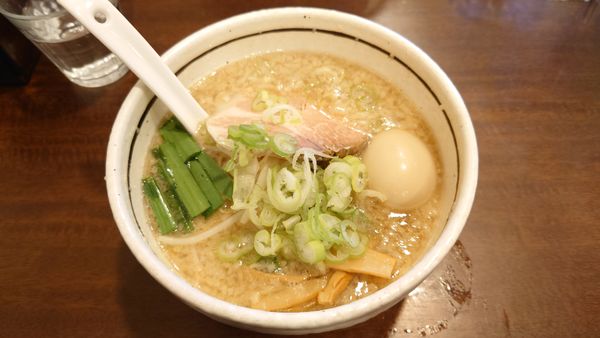 「味玉らーめん（こってり） 750円+ちゃーしゅー丼 250円」@麺屋 旬の写真