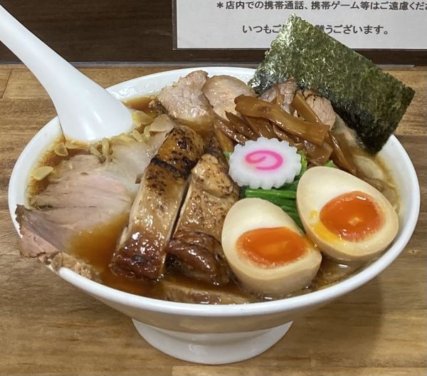 「しょうゆチャーシューメン＋味玉」@オランダ軒の写真