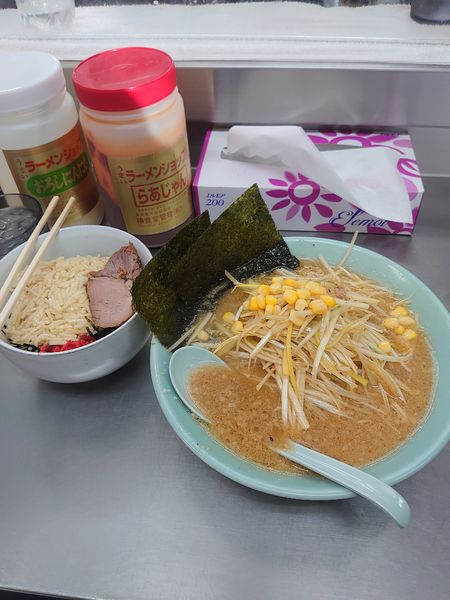 「味噌ネギ、トロロ丼」@ラーメンショップ 坂東店の写真