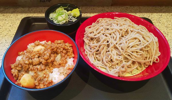 「ミニルーロー飯セット（もりそば大盛）」@名代 富士そば 新宿店の写真