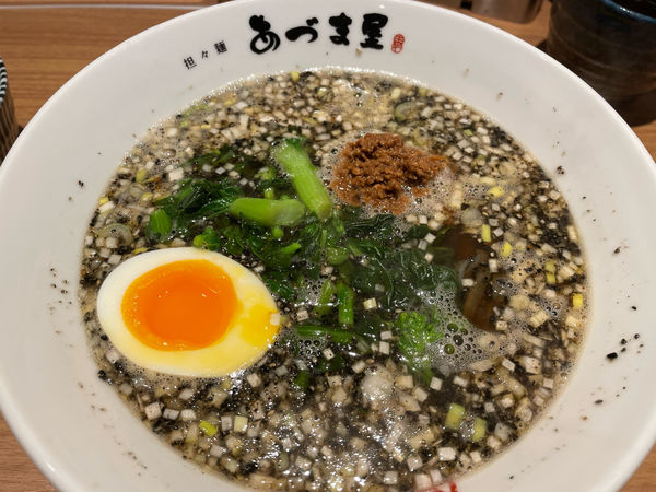 「黒の担々麺」@担々麺 あづま屋 天神店の写真