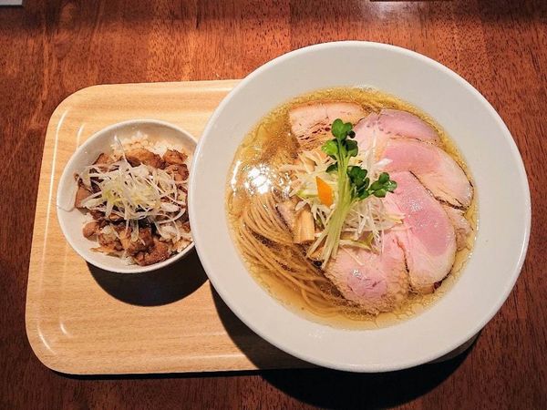 「柚子ラーメン(白醤油)＋チャーシュー1枚、など」@ラーメン ニュー松戸の写真