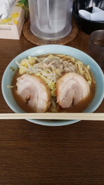 「郎麺【並】豚増し1枚ニンニクアブラ」@らーめん 旭郎山の写真