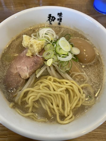 「味噌らーめん+味玉 880+120」@初志貫徹の写真