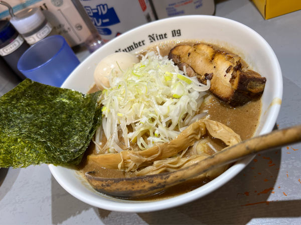「【限定】濃厚味噌らーめん」@麺Dining Number Nine 09の写真