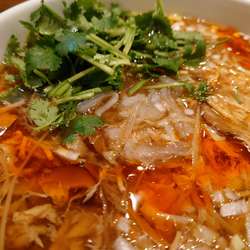 【限定】フカヒレのせ酸辣湯麺 1200円