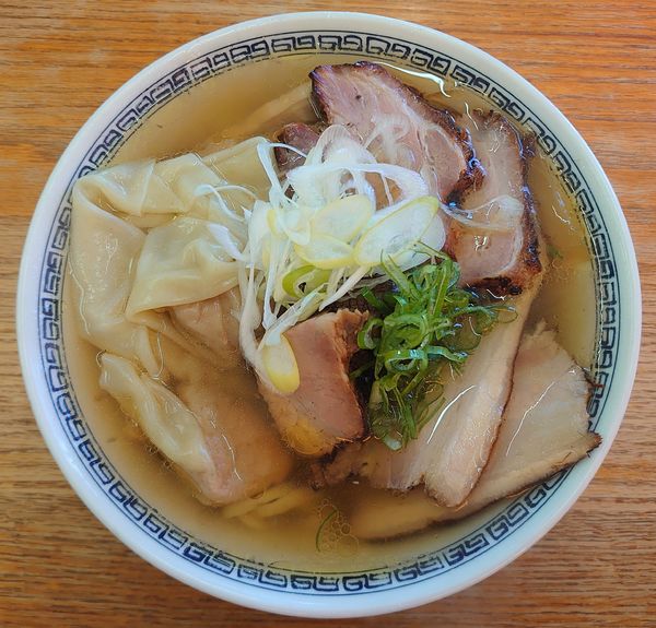「チャーシューワンタン麺(塩、1230円)」@栃木中華そば 神志の写真