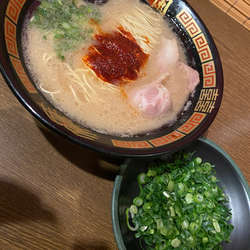 ラーメン(追加ねぎ)🍜🥢