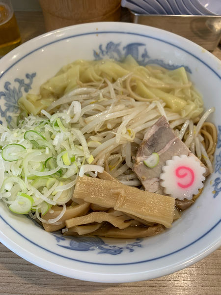 「ワンタン油そば」@らーめん 高尾の写真