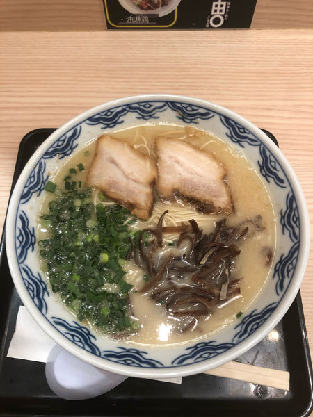 「博多ラーメン　720円」@由丸 人形町店の写真