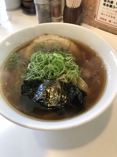 「醤油ラーメン」@支那そばや 相模原店の写真